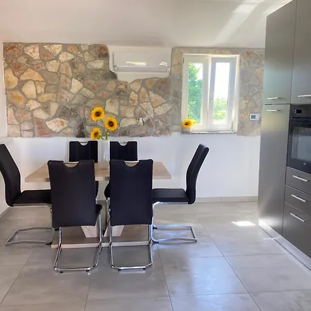 Family Friendly House With A Swimming Pool Sveti Petar U Sumi, Istria - Sredisnja Istra - 24744 Dom wakacyjny Sveti Petar u Sumi