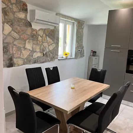 Dom wakacyjny Family Friendly House With A Swimming Pool Sveti Petar U Sumi, Istria - Sredisnja Istra - 24744 Sveti Petar u Sumi